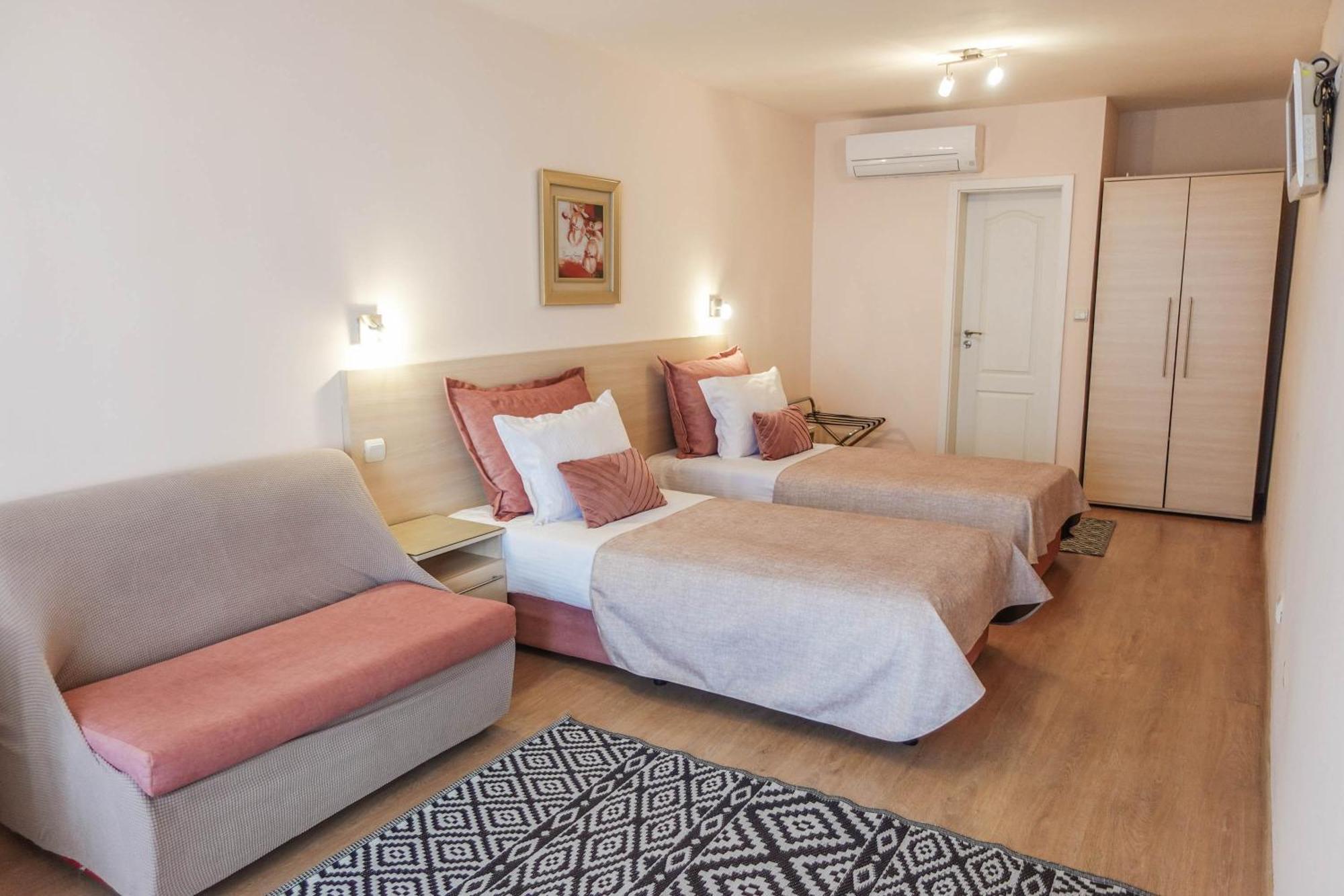 Hotel Acropolis Varna Exterior photo