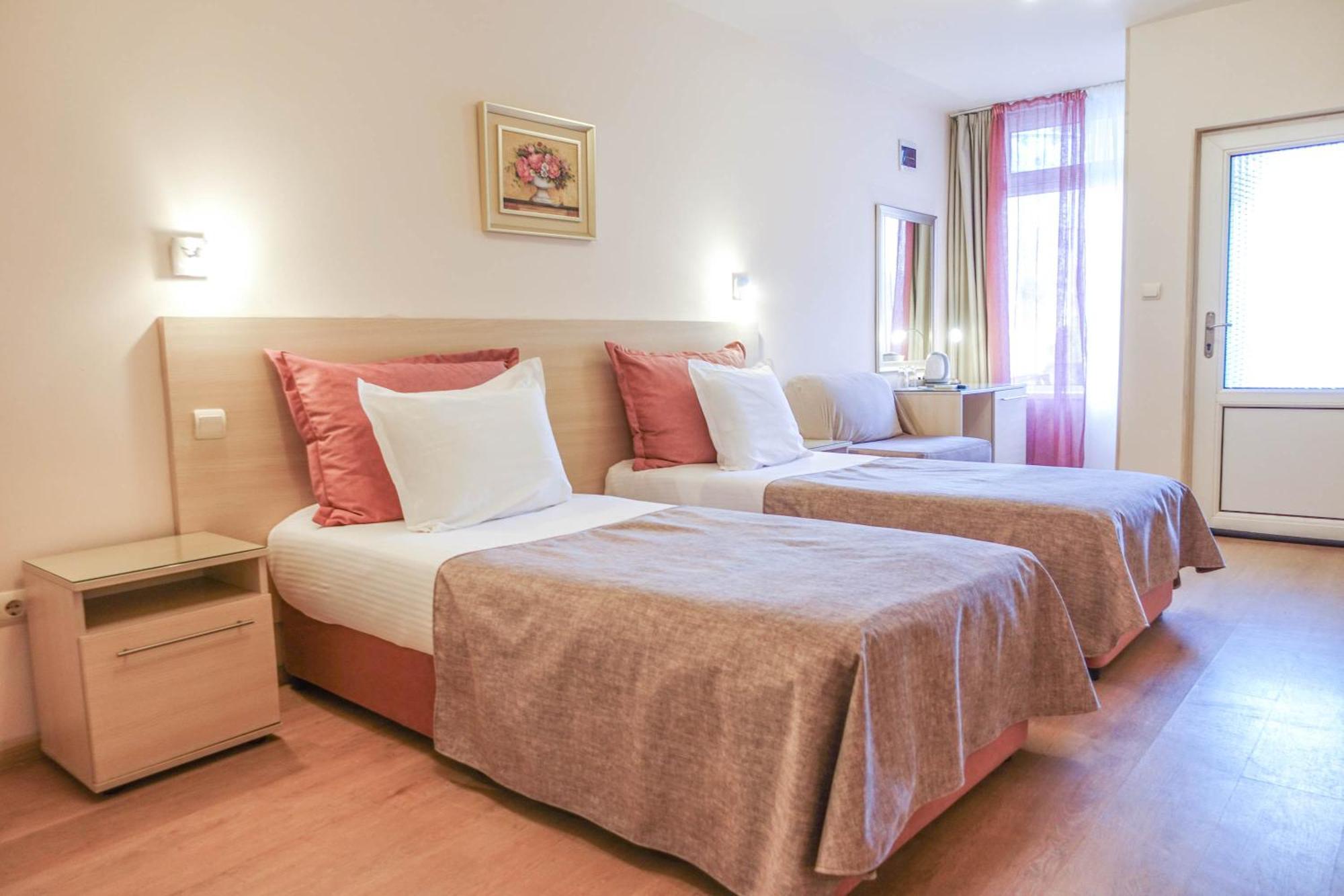 Hotel Acropolis Varna Exterior photo