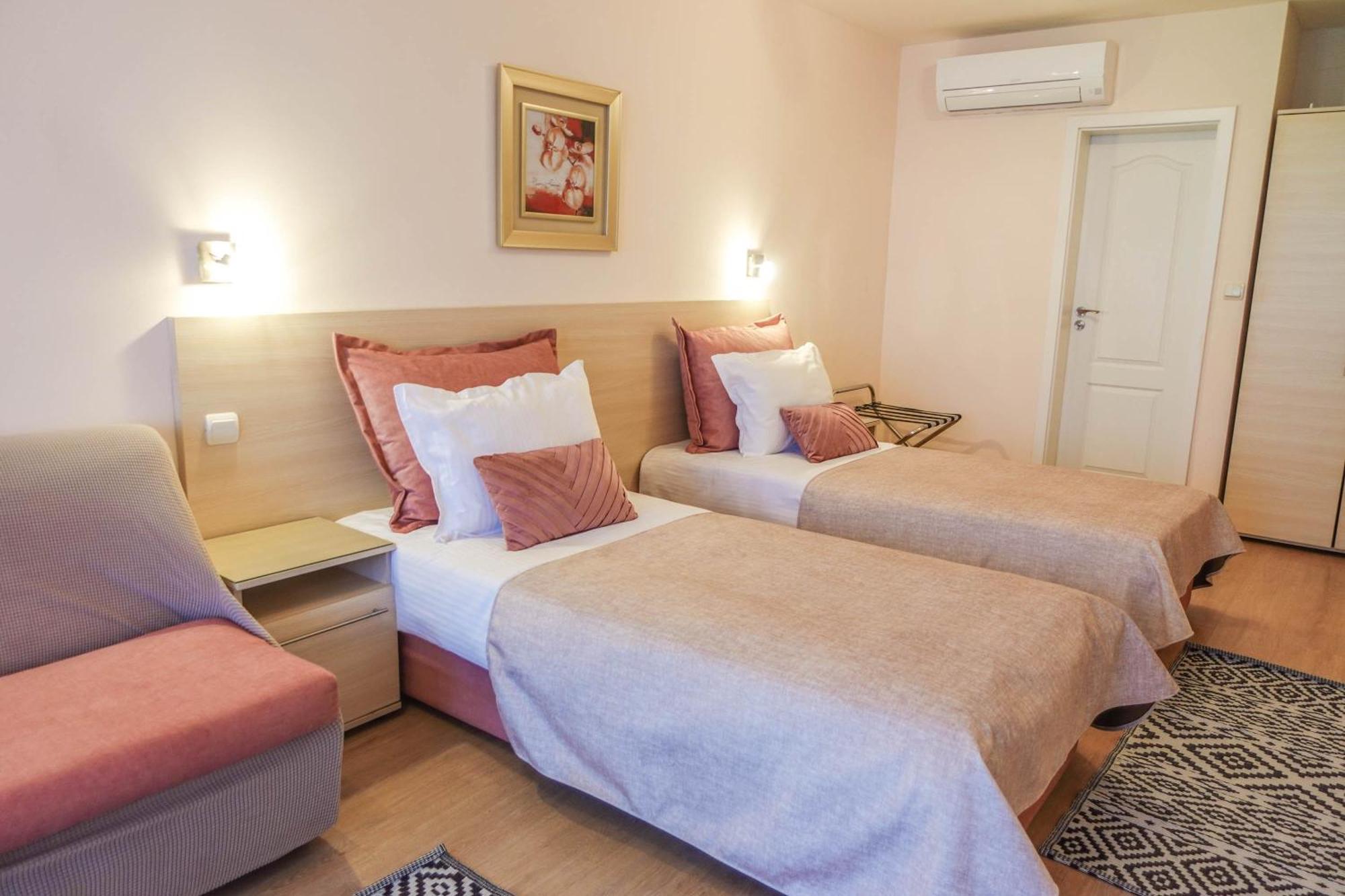 Hotel Acropolis Varna Exterior photo