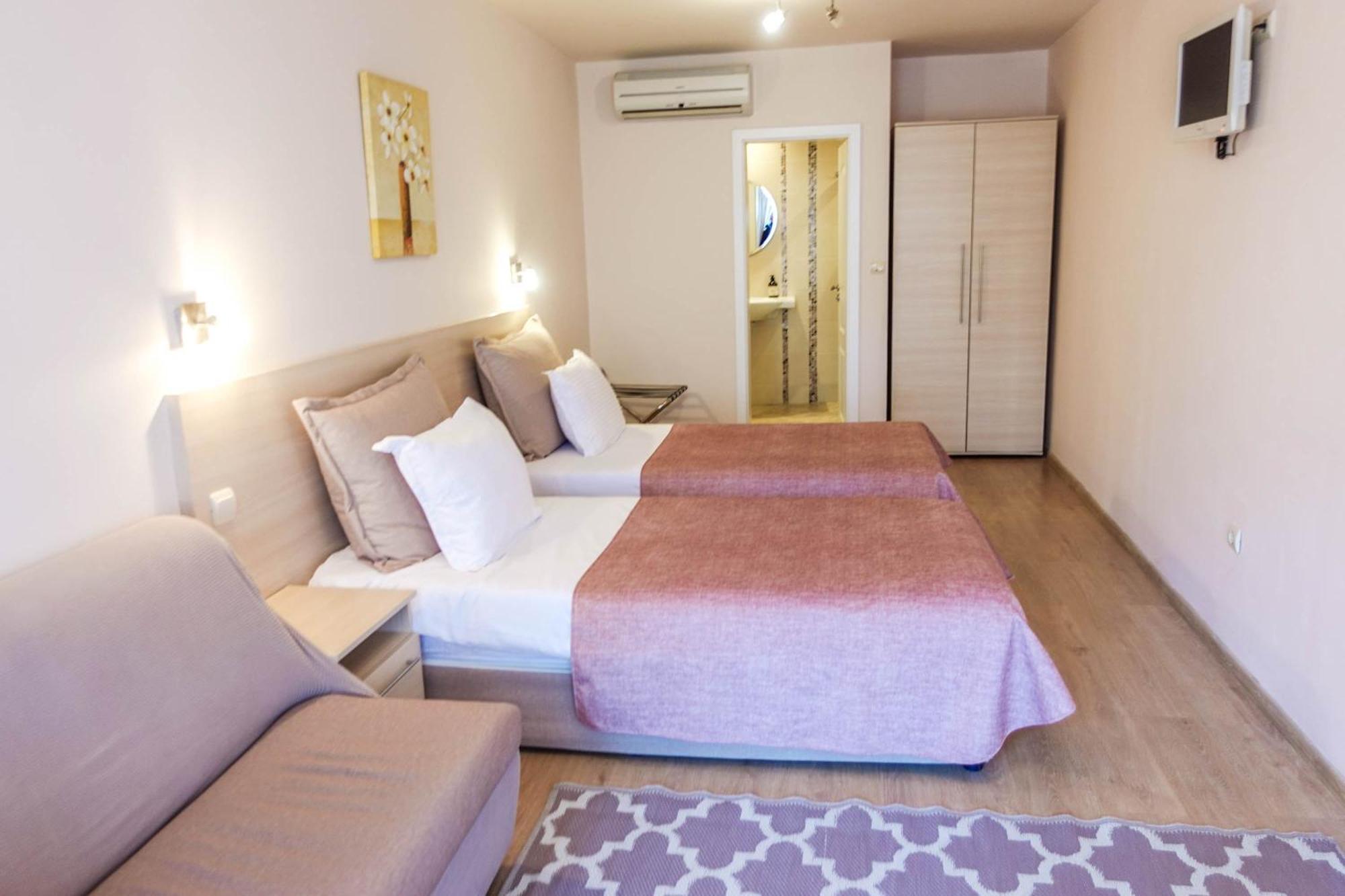 Hotel Acropolis Varna Exterior photo